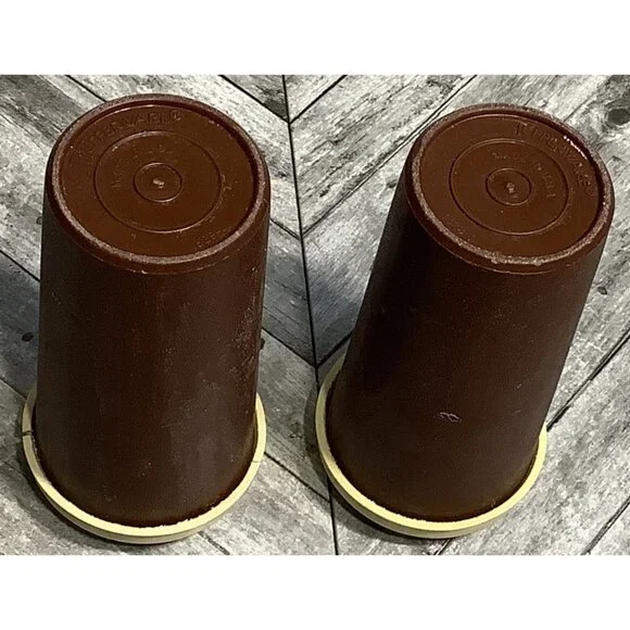 Vintage Tupperware Salt Pepper Shakers #1329 Flip Lids Brown Beige 4.5" Tall - Picture 2 of 7